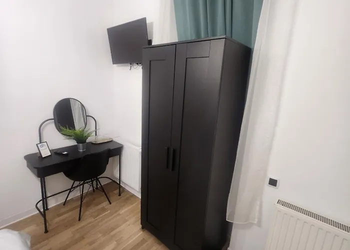 לינה וארוחת בוקר Pensiunea Ober 3*